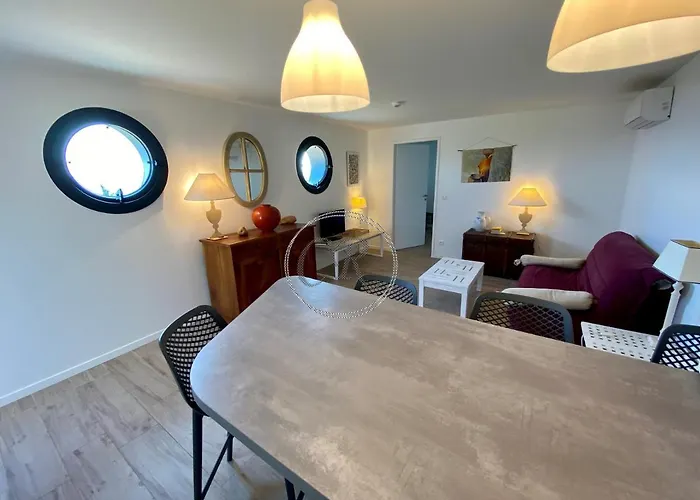 Apartment T2 Standing 800m De La De St Clair