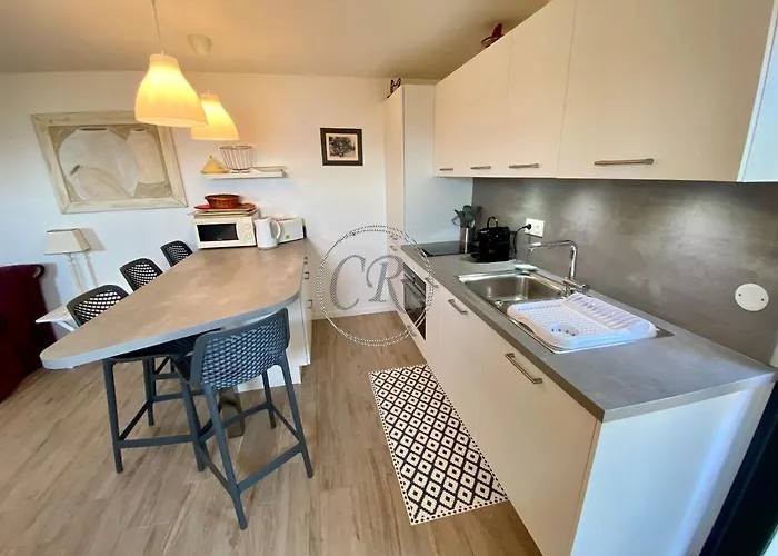 Apartment T2 Standing 800m De La De St Clair