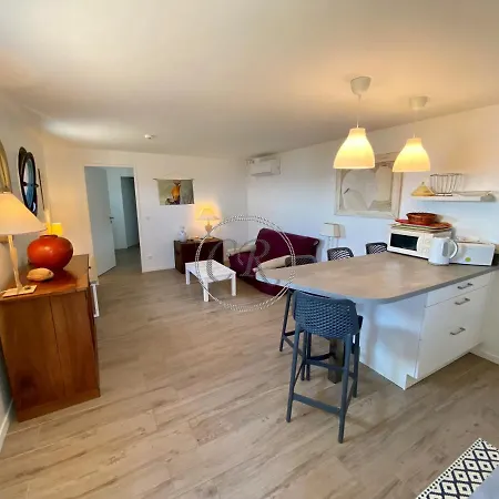 T2 Standing 800m De La De St Clair *