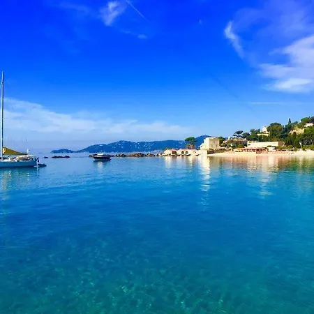 T2 Standing 800m De La De St Clair Le Lavandou