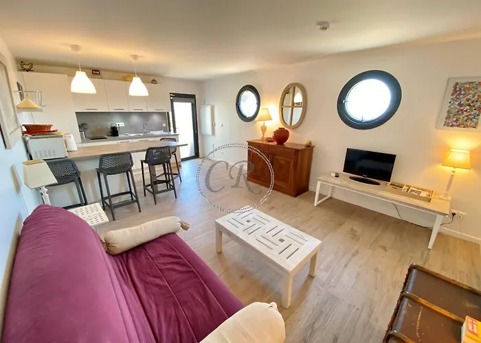 T2 Standing 800m De La De St Clair