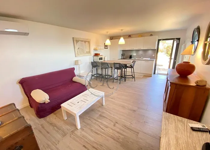 Lägenhet T2 Standing 800m De La De St Clair Le Lavandou